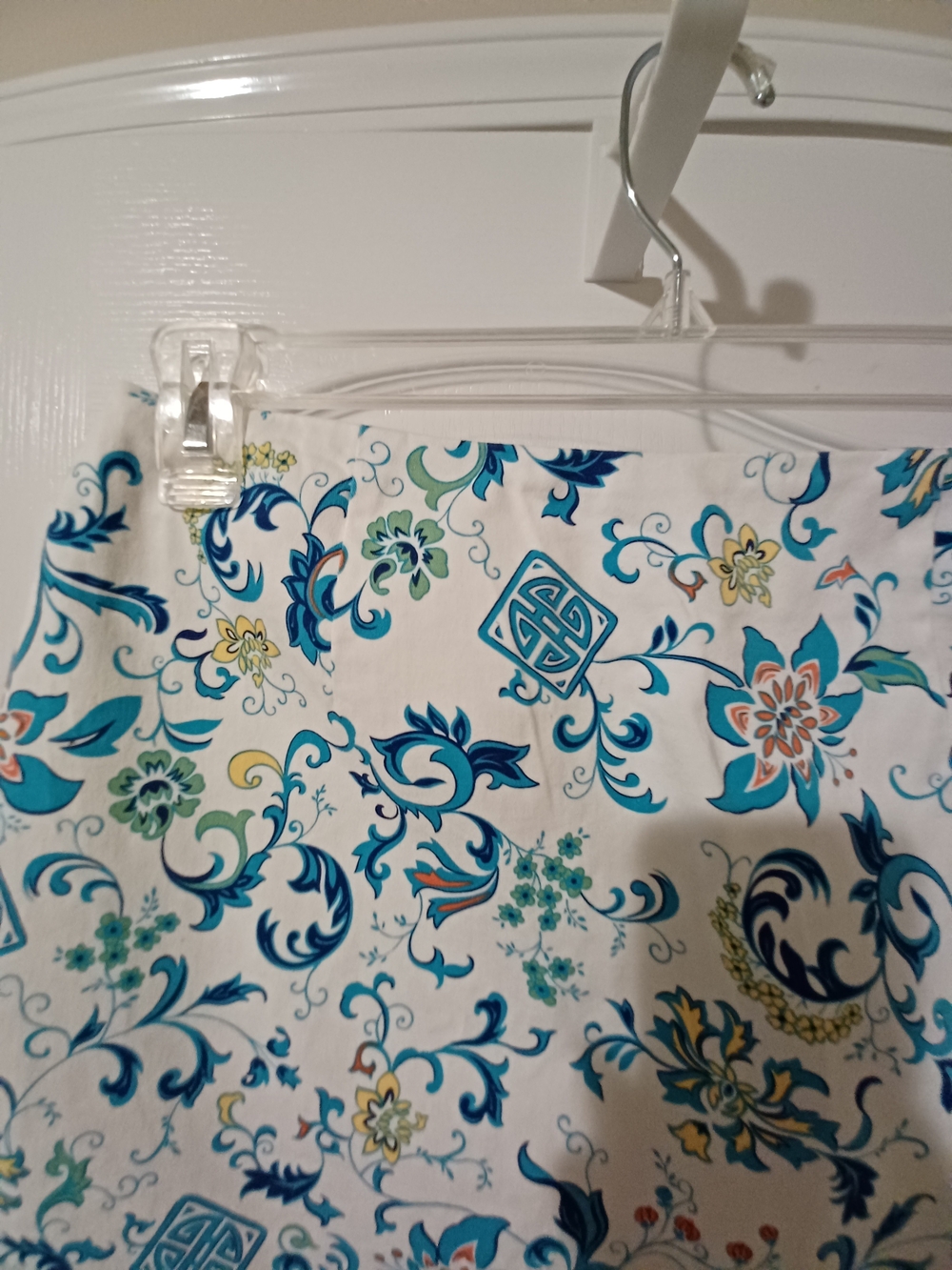 White Floral-Print Pencil Skirt in Blue and Teal - Picture 3 of 13